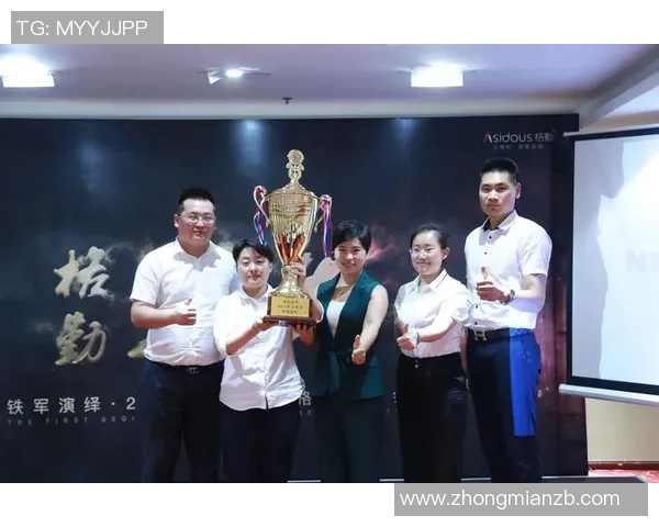 偏颌足球明星的奋斗历程与不屈精神展现了运动员的无限魅力与坚持信念